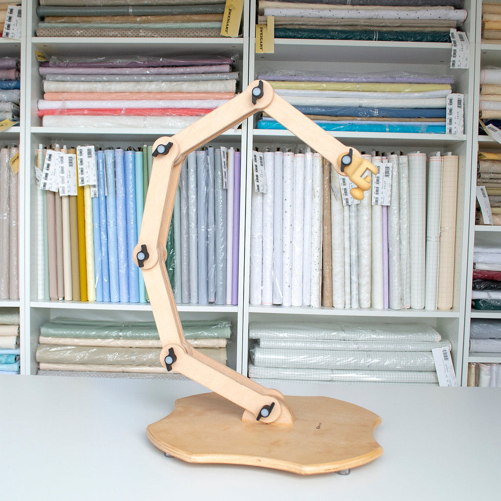 Nurge 190-5 Frame Stand: An Adjustable Embroidery Essential