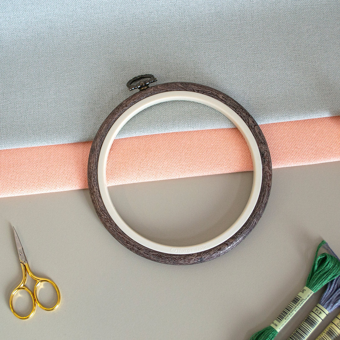 Nurge Hoop-Frame: Perfect Tension for Your Embroidery & Stylish Décor