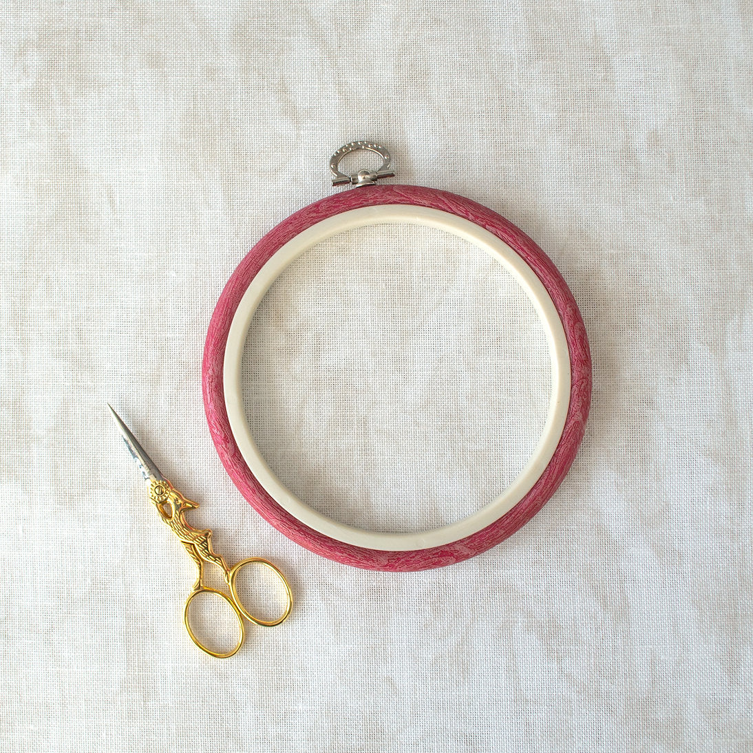 Nurge Red Hoop-Frame: The Perfect Blend of Functionality and Style for Your Embroidery