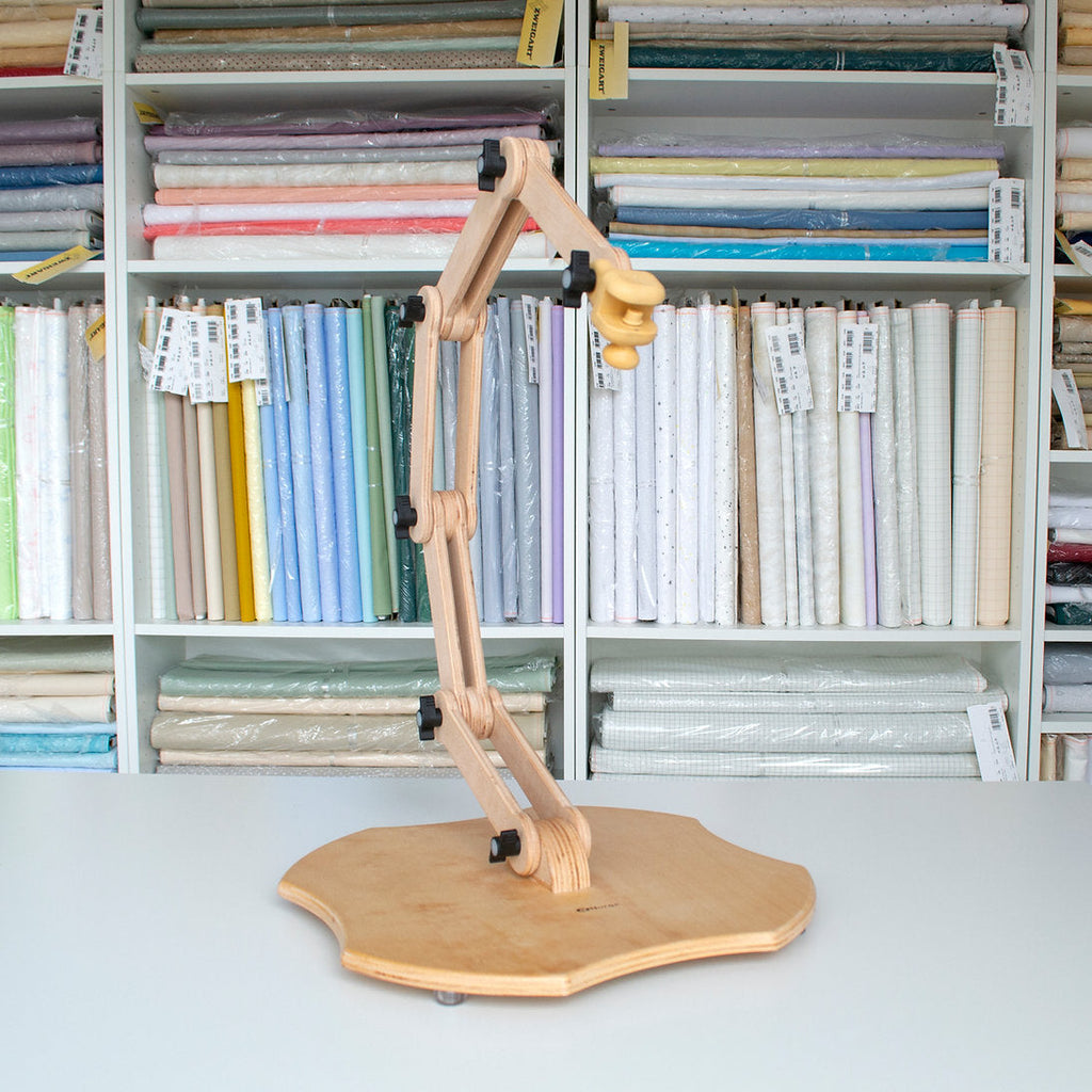 Nurge 190-5 Frame Stand: An Adjustable Embroidery Essential