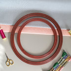 Nurge Screwless Plastic Hoop: Lightness and Firmness for Your Embroidery Projects