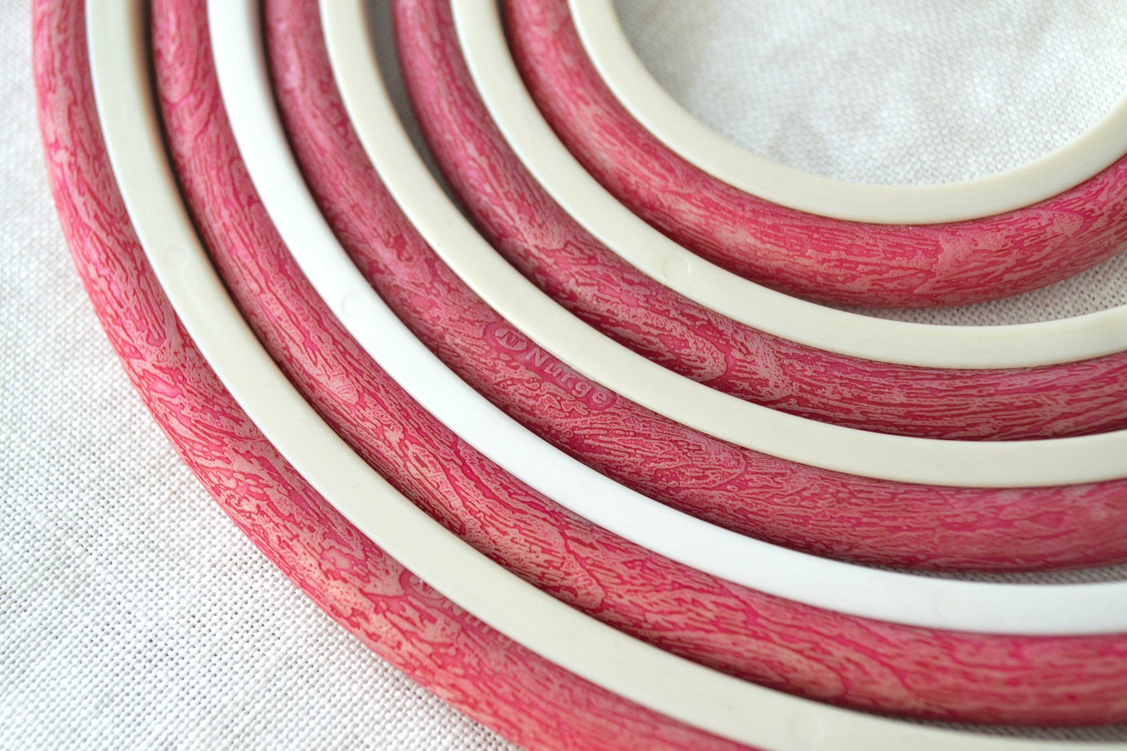 Nurge Red Hoop-Frame: The Perfect Blend of Functionality and Style for Your Embroidery