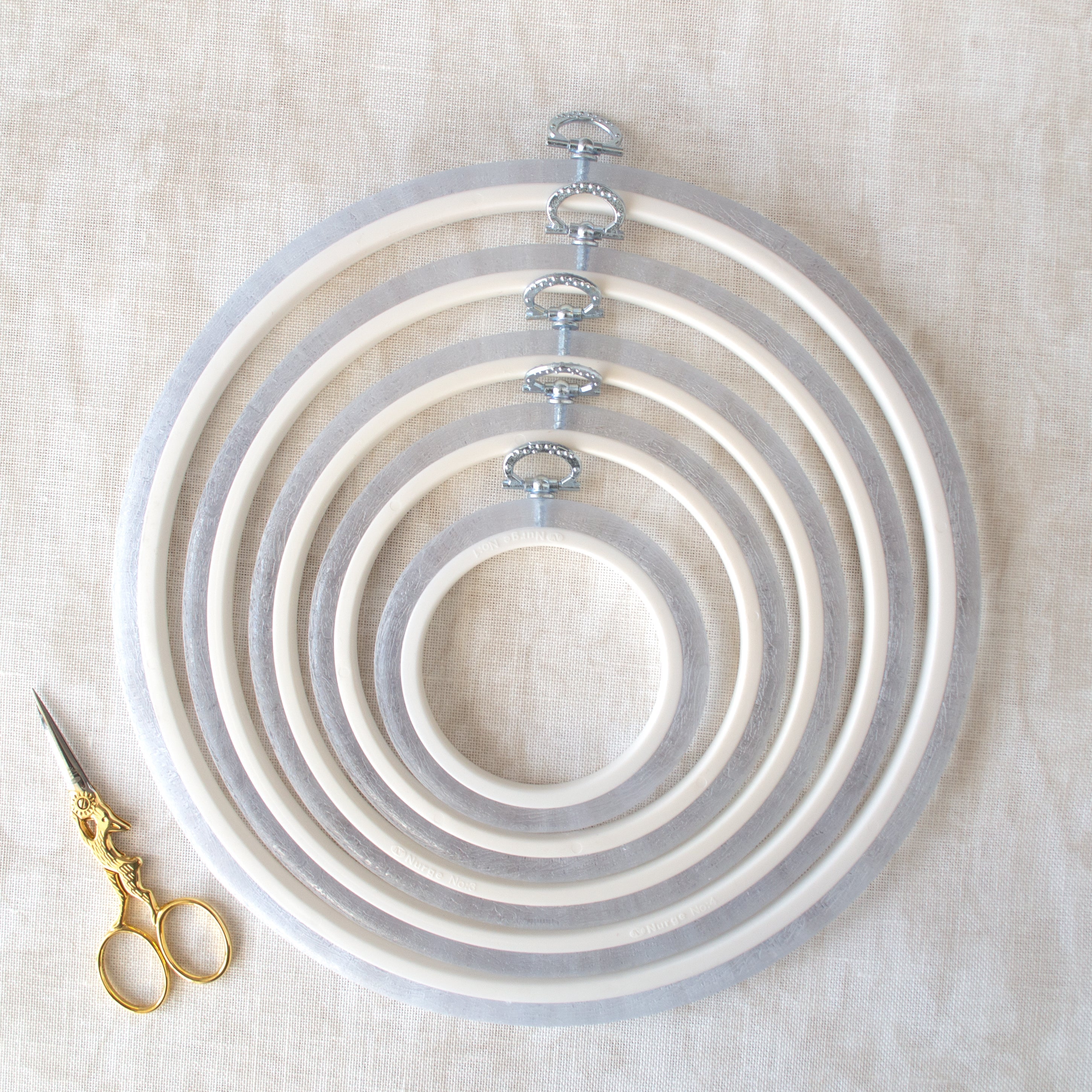Nurge Clear Hoop-Frame: Versatility and Elegance for Your Embroidery Projects