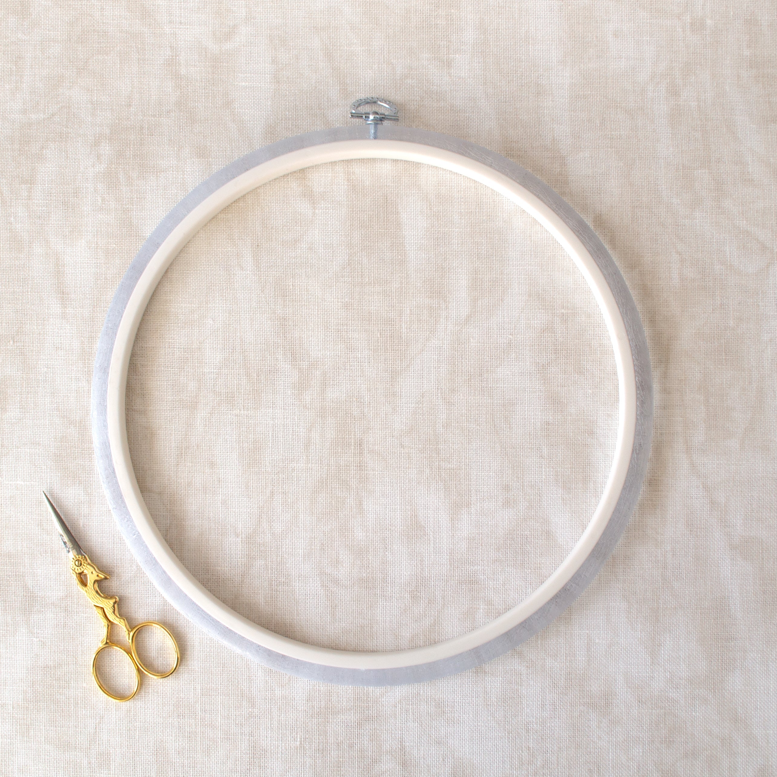 Nurge Clear Hoop-Frame: Versatility and Elegance for Your Embroidery Projects