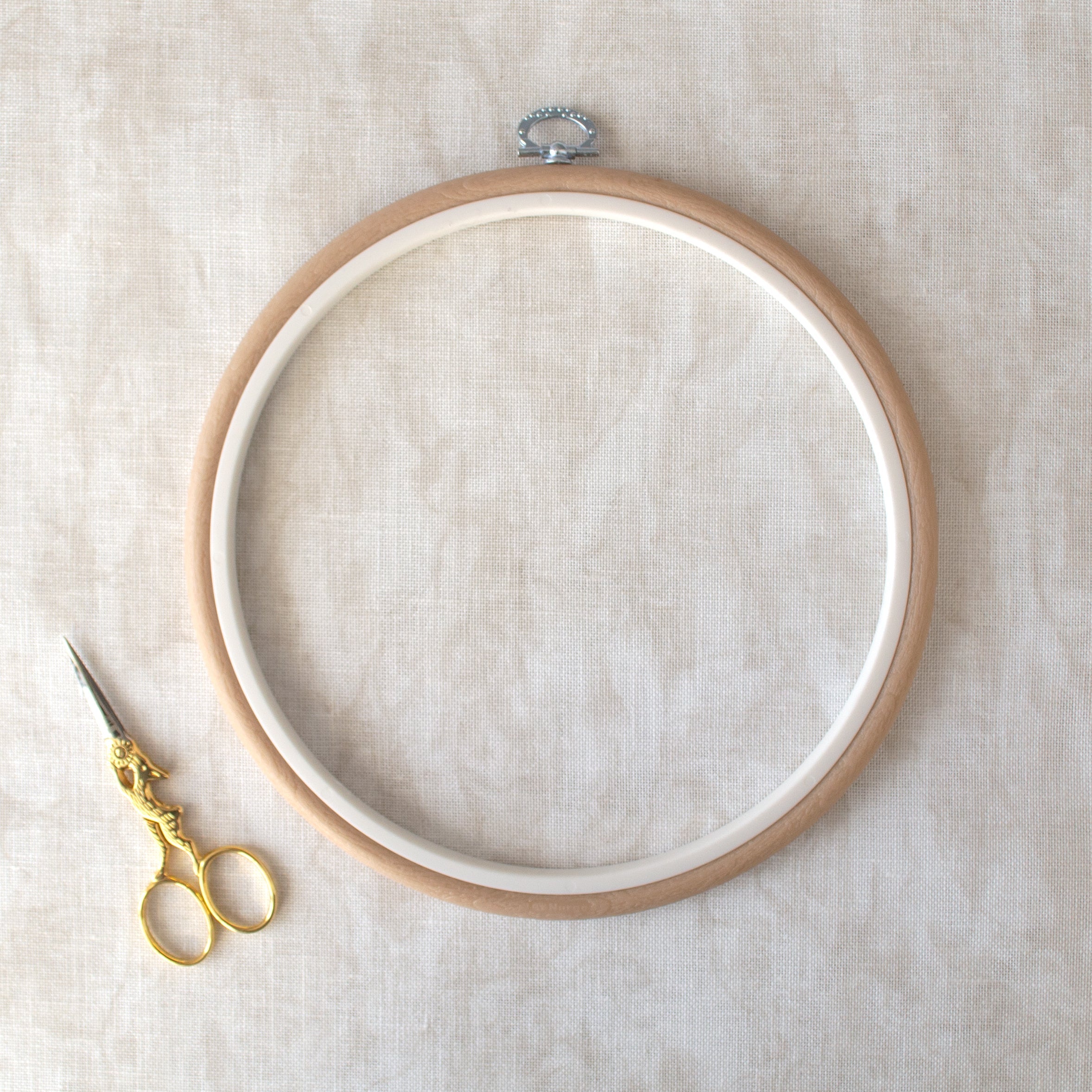 Nurge Beige Hoop-Frame: A Classic Touch for Your Embroidered Creations