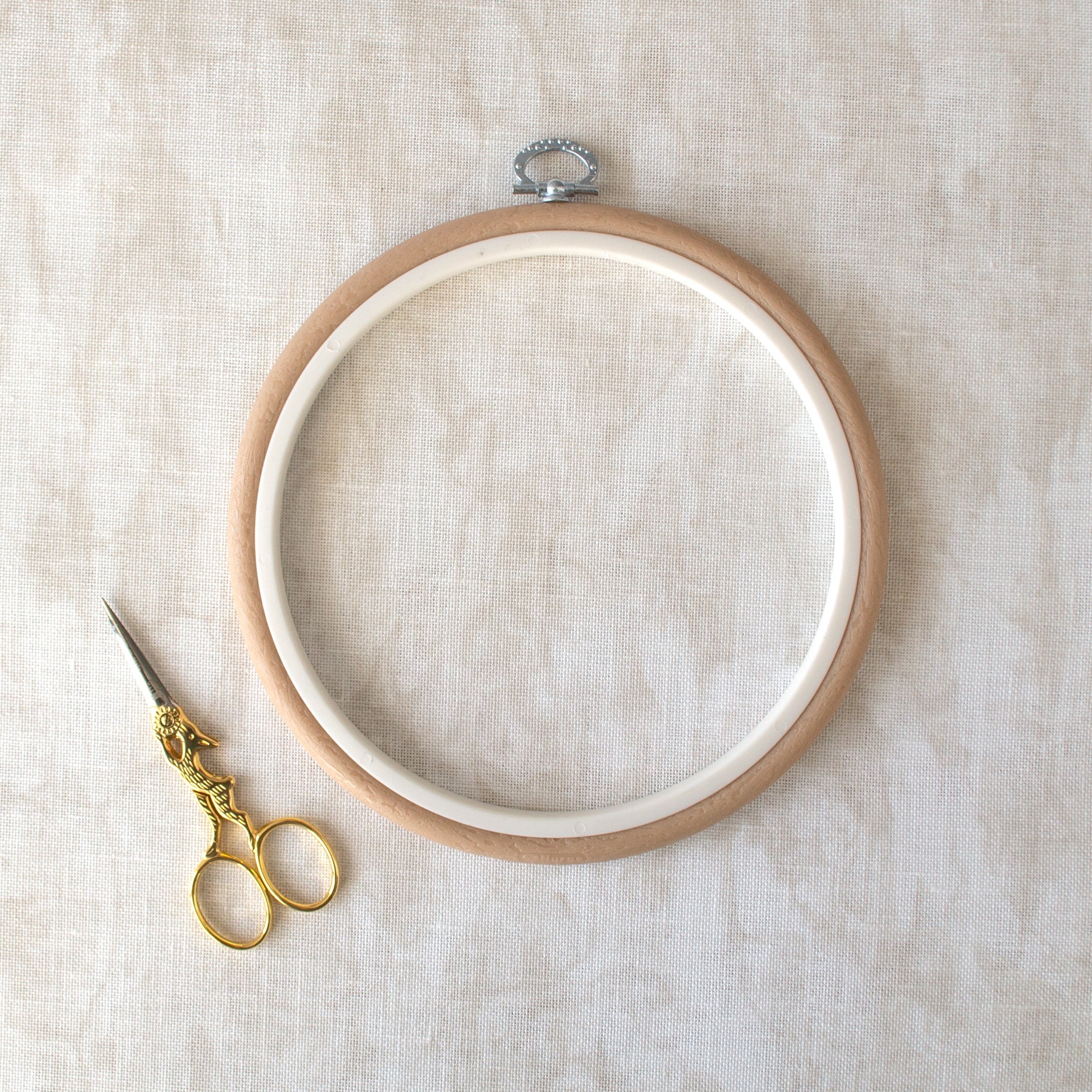 Nurge Beige Hoop-Frame: A Classic Touch for Your Embroidered Creations