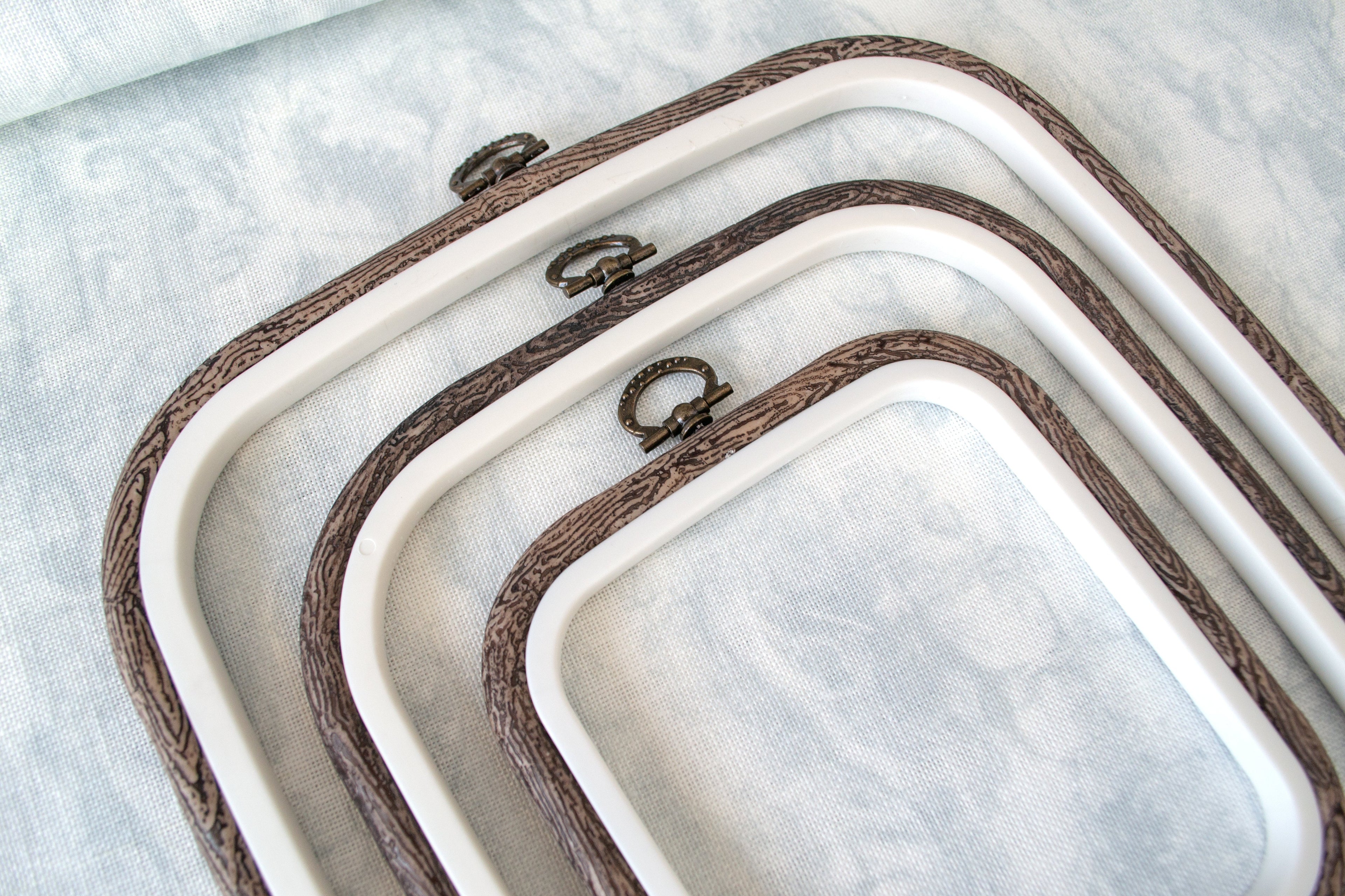 Nurge Square Flexi Hoop Frame in Dark Brown: Elegance and Functionality for Your Embroidery Projects