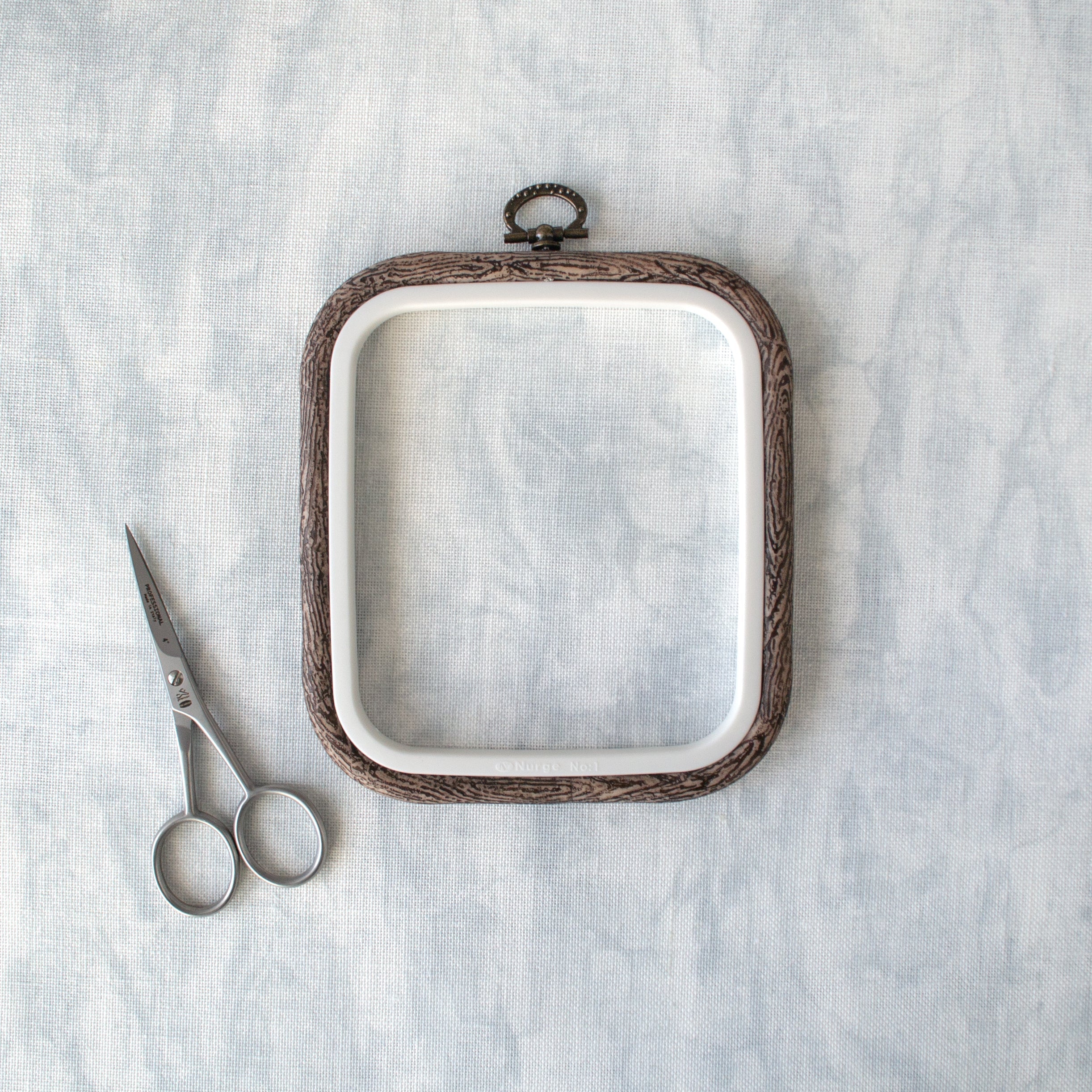 Nurge Square Flexi Hoop Frame in Dark Brown: Elegance and Functionality for Your Embroidery Projects