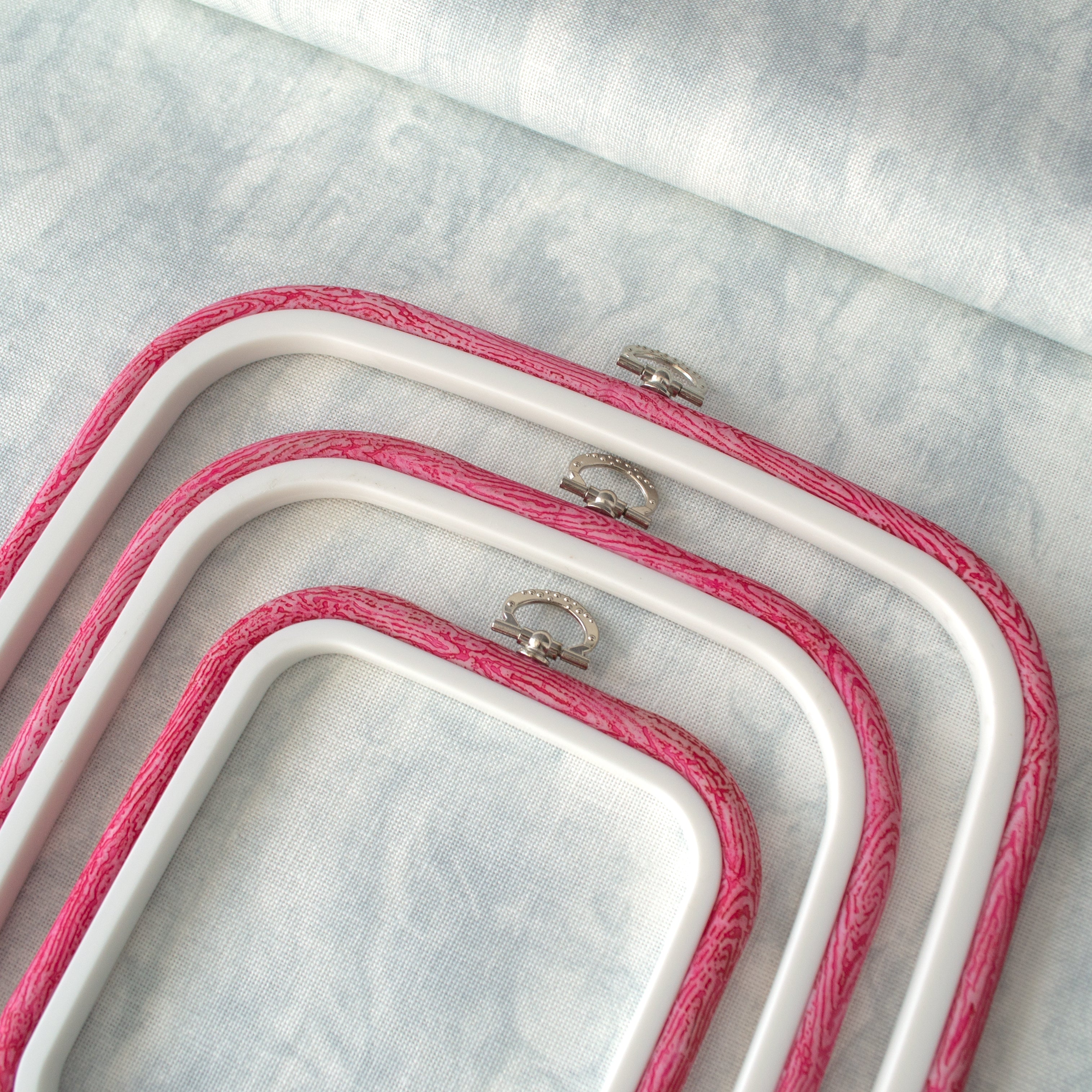 Nurge Square Flexi Hoop Frame in Pink: Charm and Functionality for Your Embroidery Projects