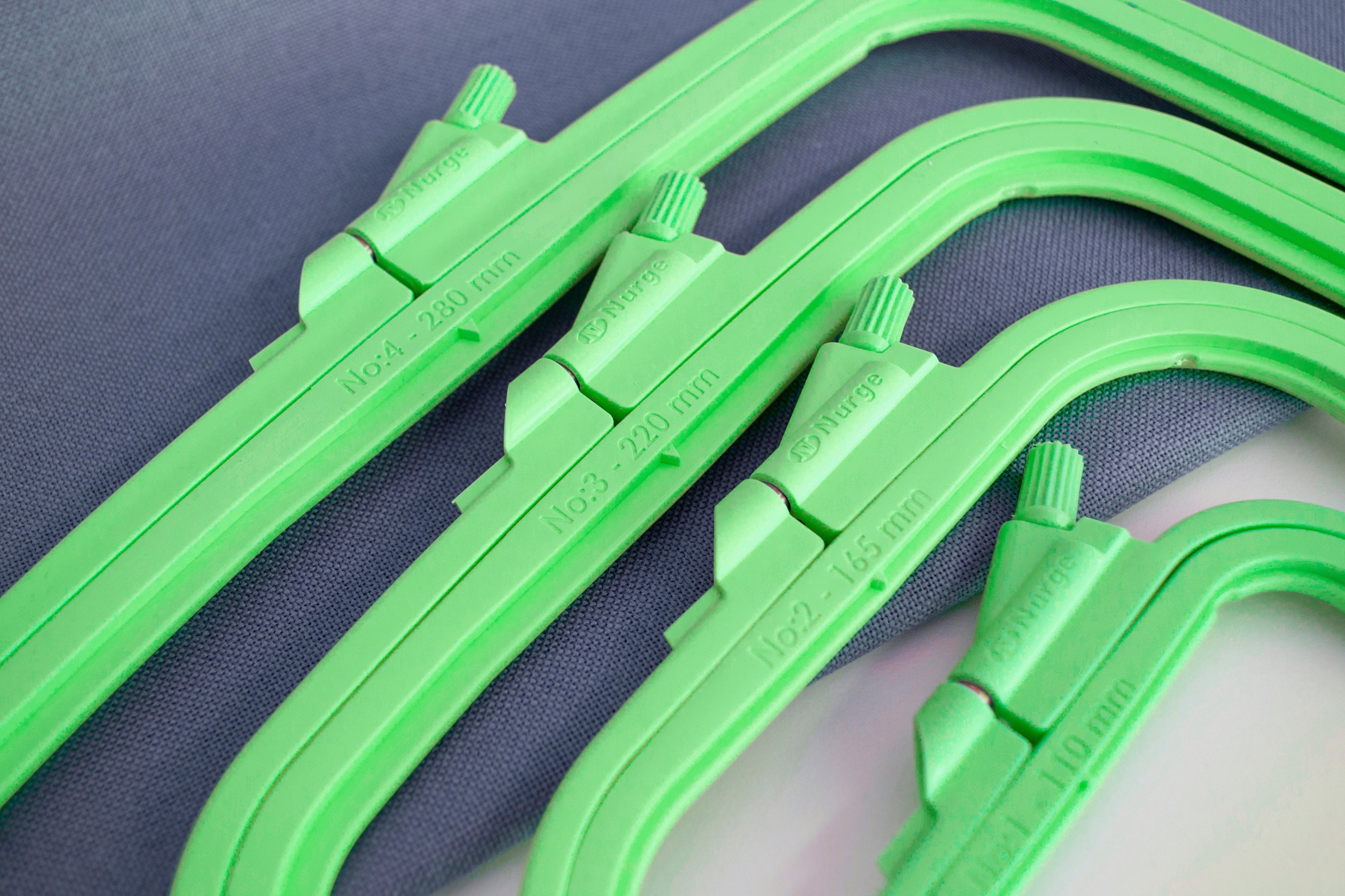 Nurge Green Square Hoop: Precision and Elegance in Every Stitch