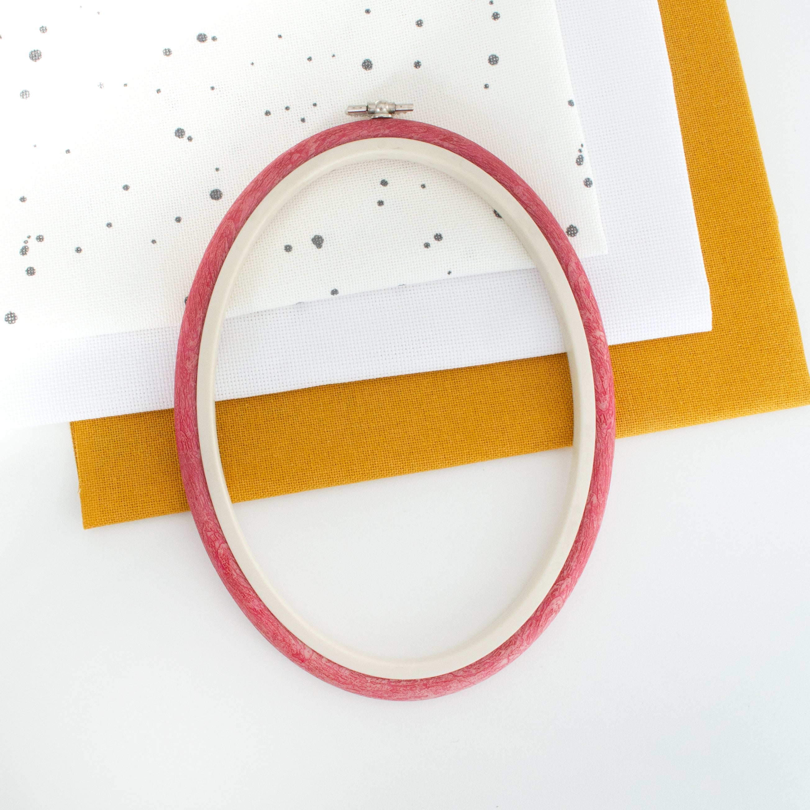 Nurge Flexi Hoop Oval (Red): A Vibrant and Functional Frame for Your Embroidery