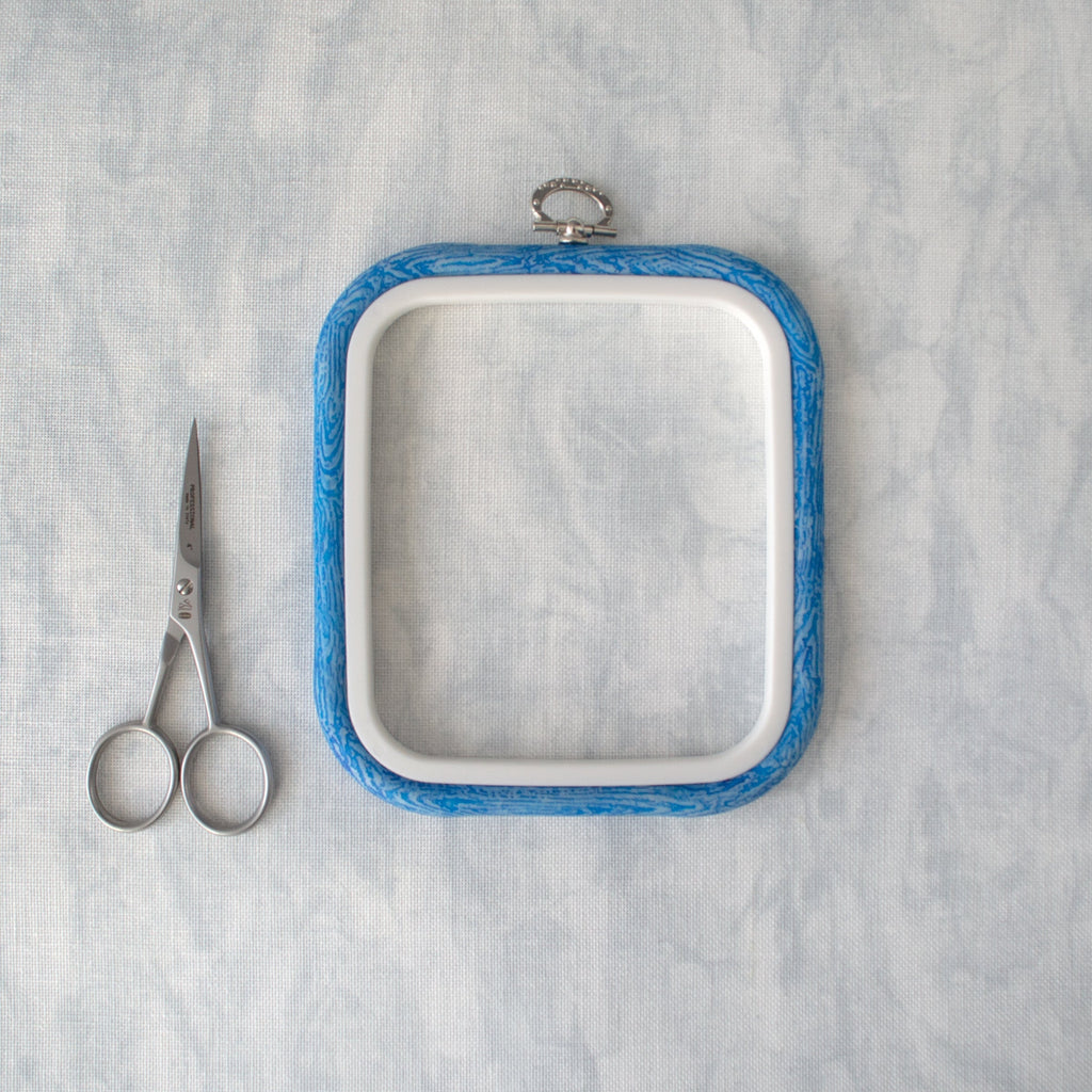 Cadre à broder carré flexible Nurge bleu vif : Sublimez vos créations de broderie