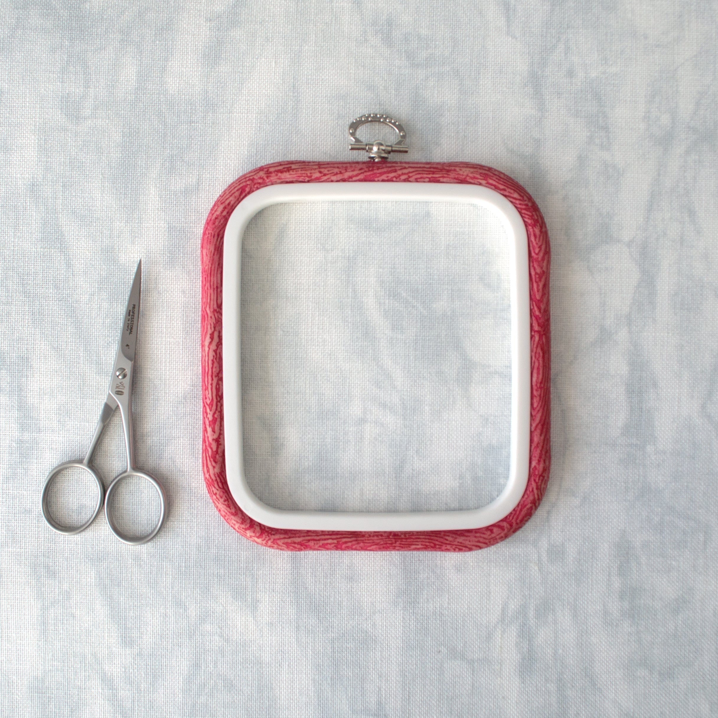 Nurge Square Flexi Hoop Frame in Red: Elevate Your Embroidery with Vibrant Color